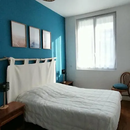 Maison De Ville Plein Centre, 3 Etoiles, A 200M De La Plage, Parking Prive, Wifi Royan Extérieur photo