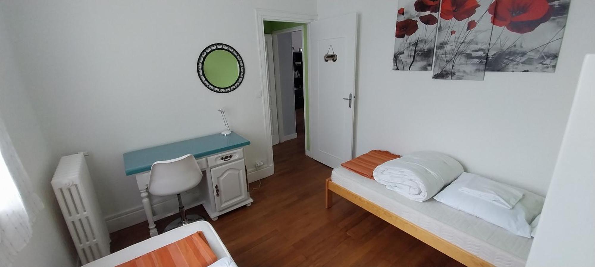 Hébergement de vacances Maison De Plein Centre, 3 Etoiles, A 200m De La Plage, Parking Prive, Wifi