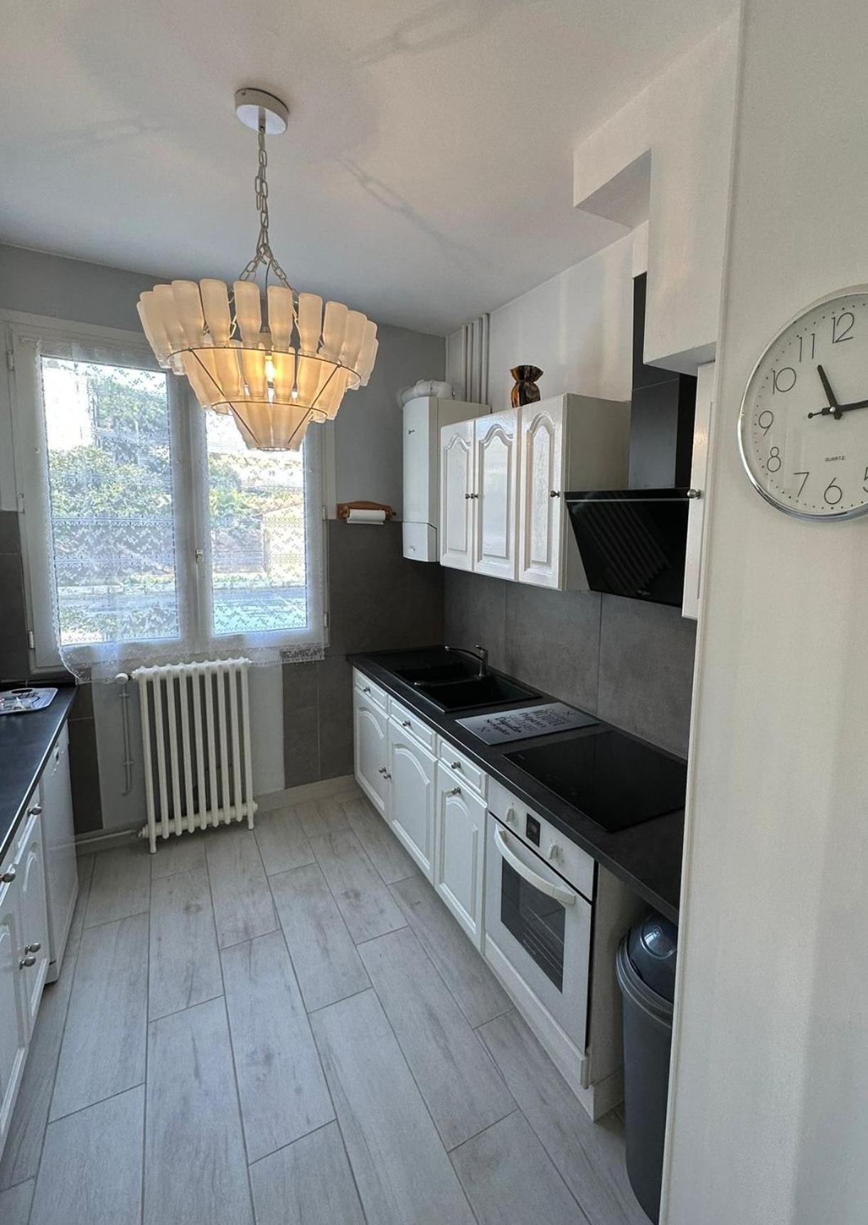 Maison De Plein Centre, 3 Etoiles, A 200m De La Plage, Parking Prive, Wifi Hébergement de vacances Royan