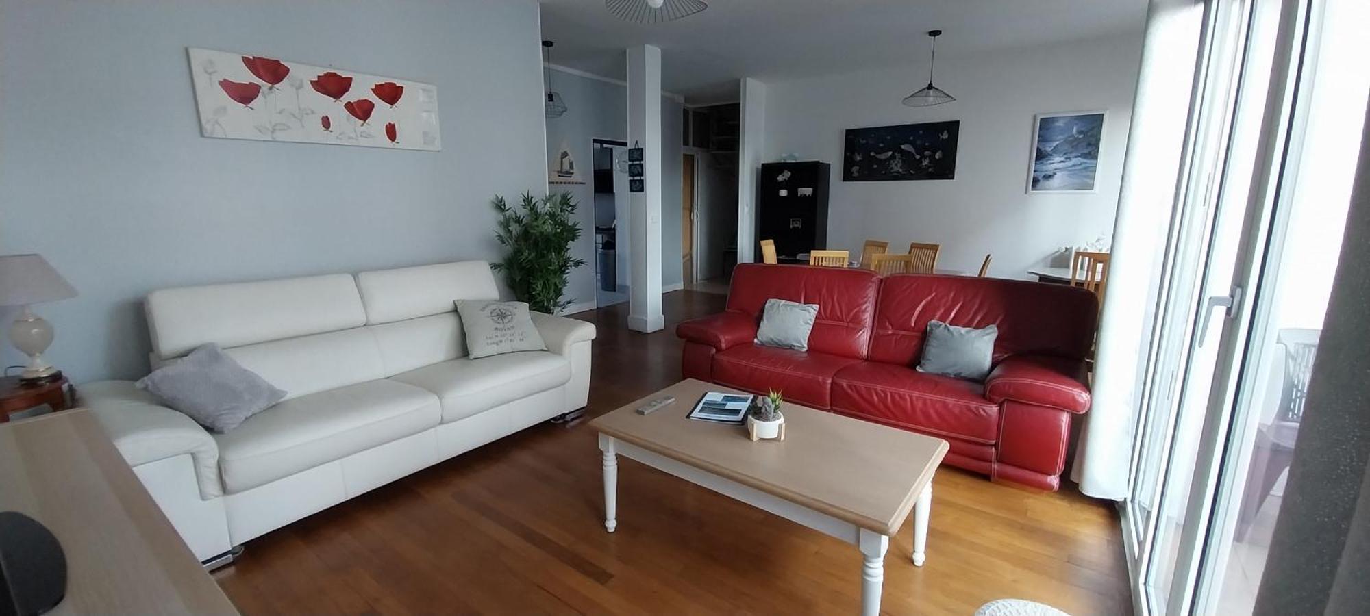 Maison De Plein Centre, 3 Etoiles, A 200m De La Plage, Parking Prive, Wifi Royan
